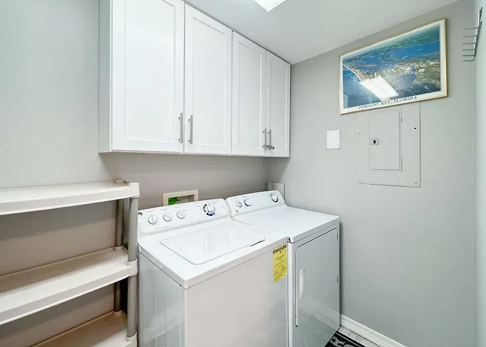 Colony Tower Unit 18c Holiday home Pensacola