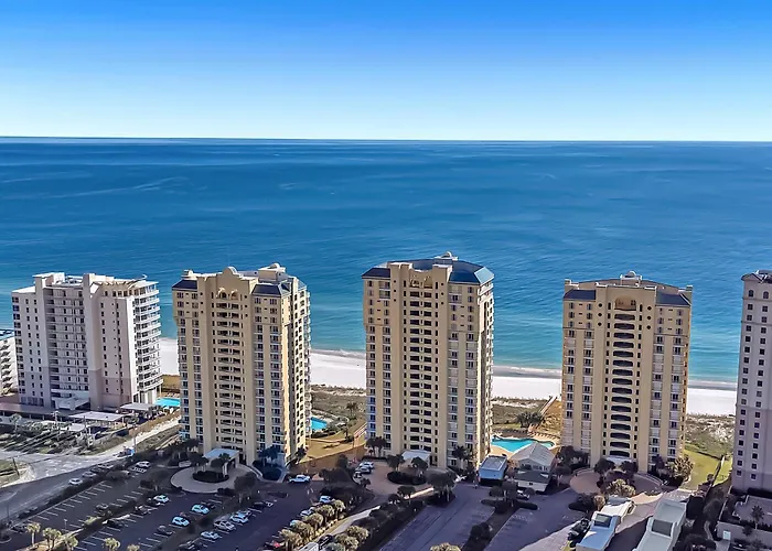 Colony Tower Unit 18c