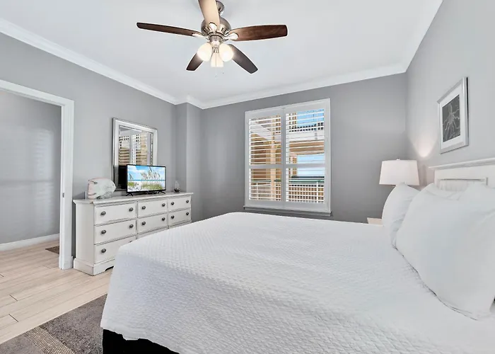 Colony Tower Unit 18c Holiday home *